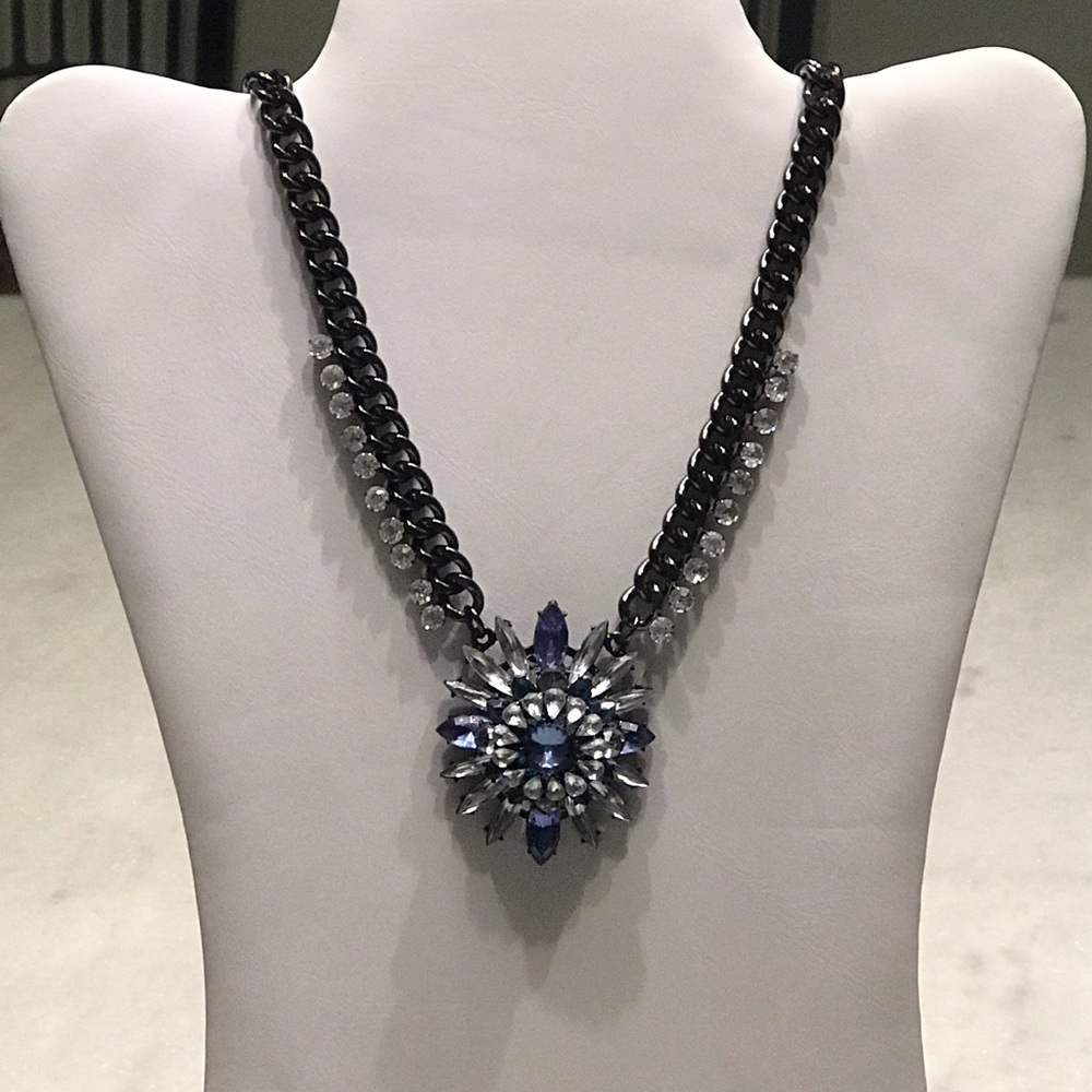 Rhinestone Flower Pendant Statement Necklace
